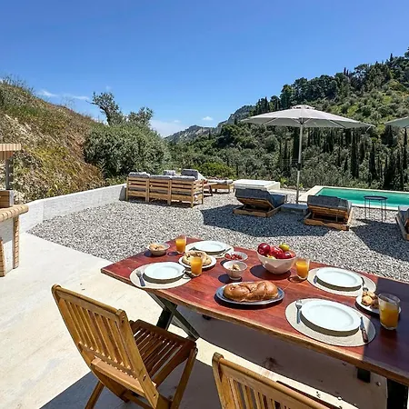 Dom wakacyjny Evoikon *